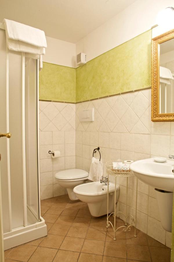 Antica Residenza Cicogna Bed & Breakfast เซียนา ภายนอก รูปภาพ