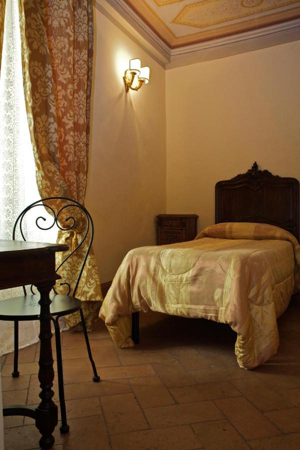Antica Residenza Cicogna Bed & Breakfast เซียนา ภายนอก รูปภาพ